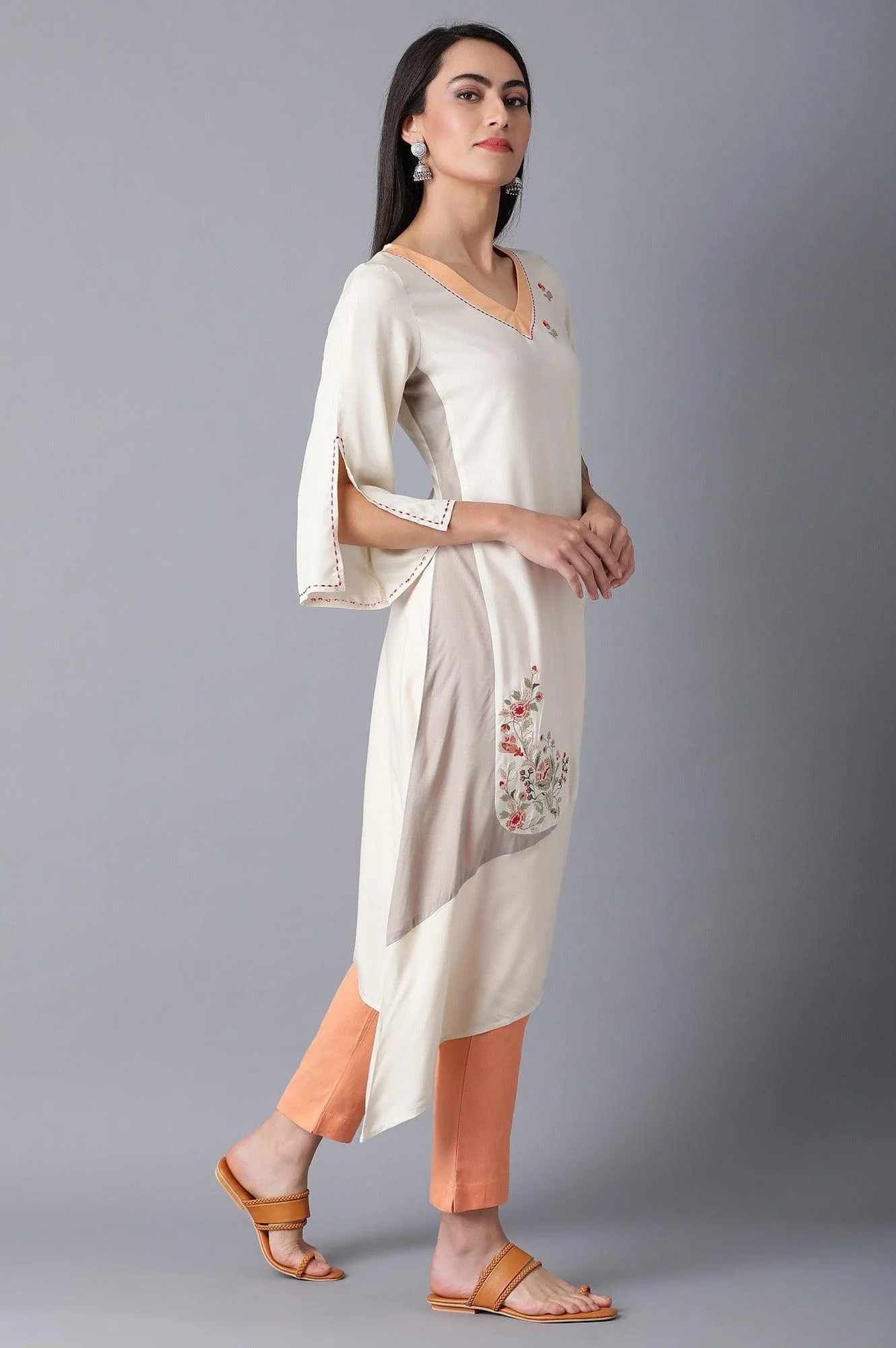 Beige A-Line Dipped kurta - Image 4