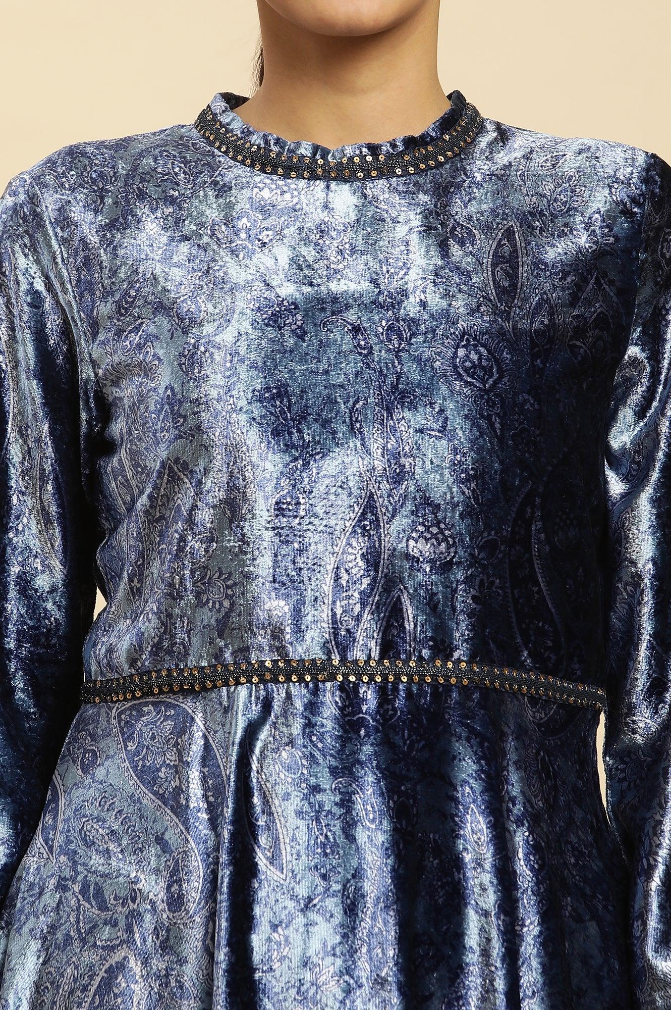 Blue Velvet Paisley Printed Flared Kurta And Pants Set - Image 6