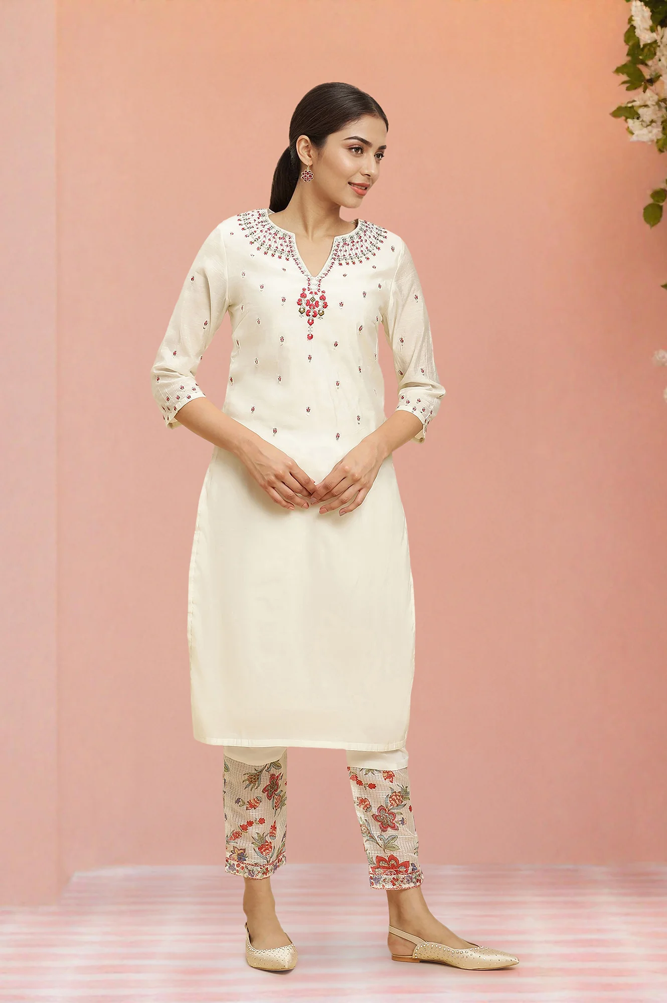 Ecru Chanderi Embroidered Kurta Set with Slim Pants and Dupatta - Image 6