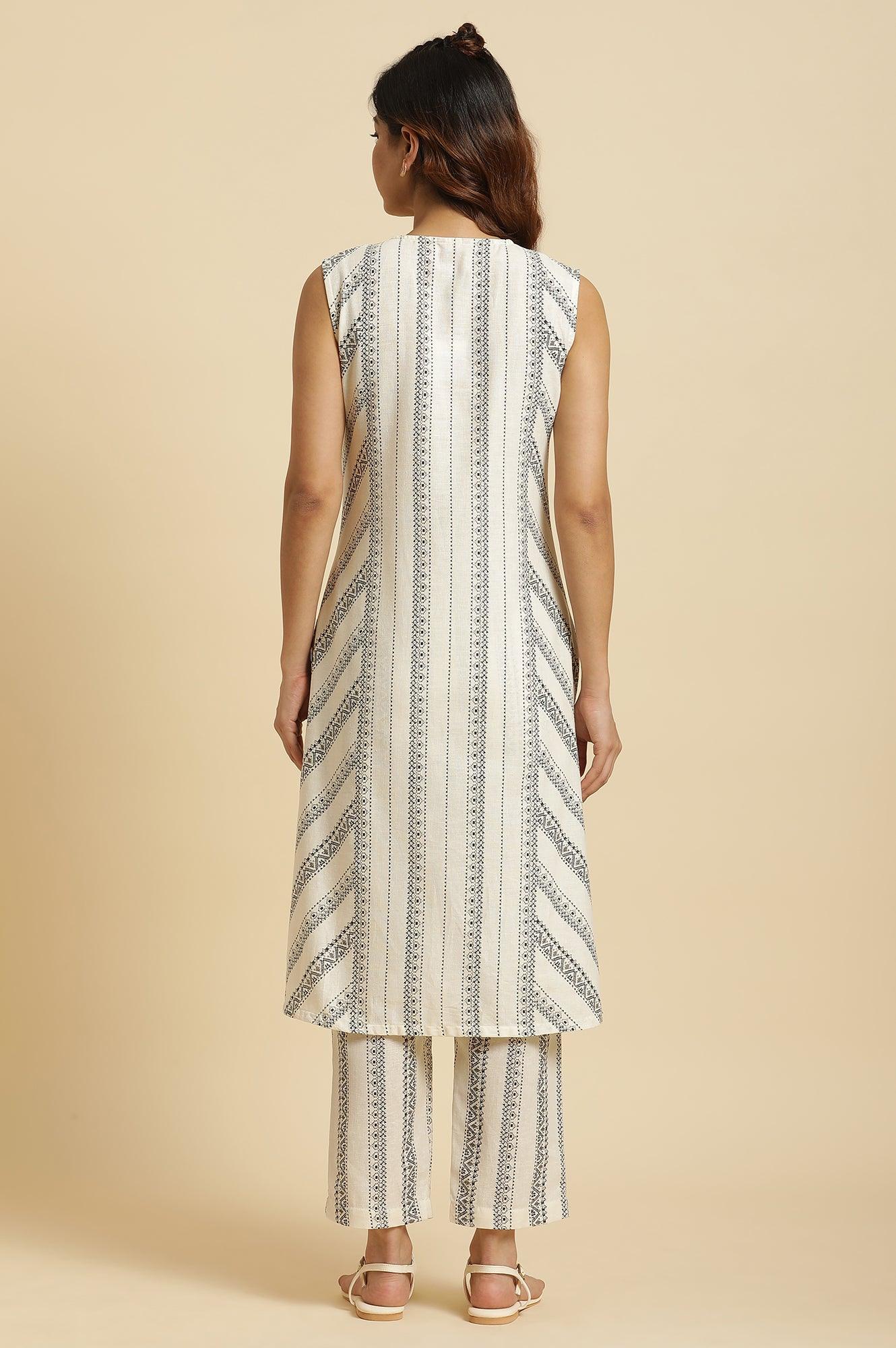 Ecru Printed Kurta & Pants Co-Ord Set With Kantha Detail - Image 4