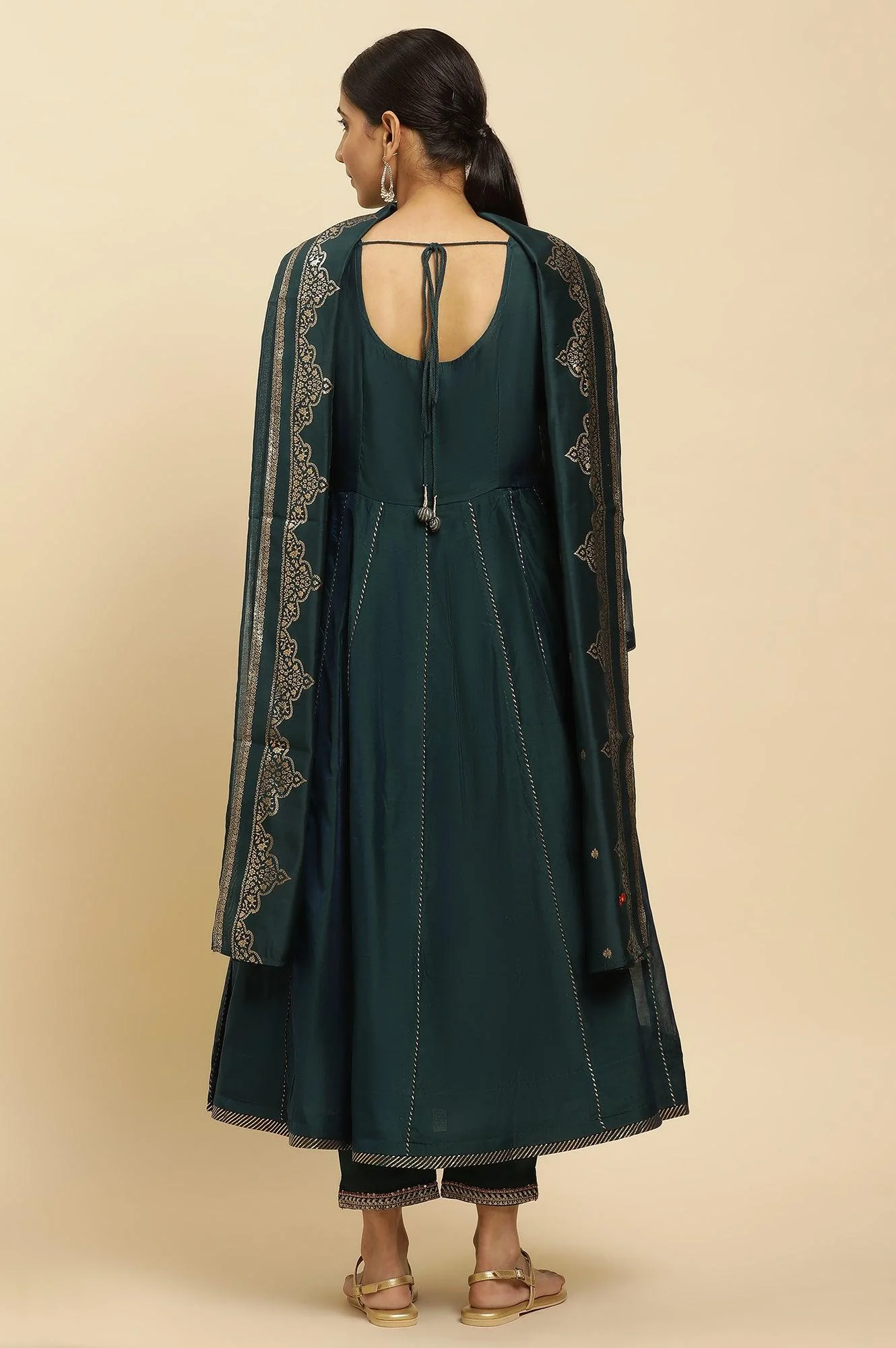 Green Flared Embroidered Kurta, Pants And Dupatta Set - Image 5