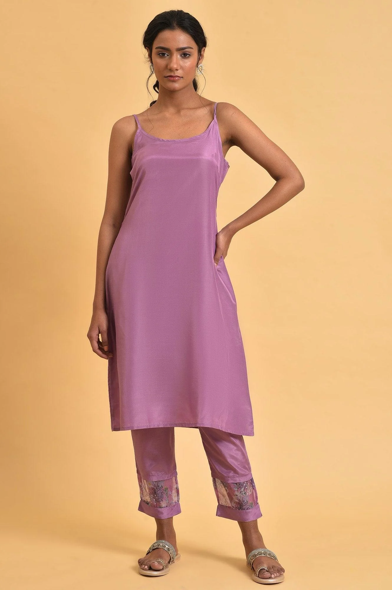 Light Pink Floral Printed kurta Set - Image 10