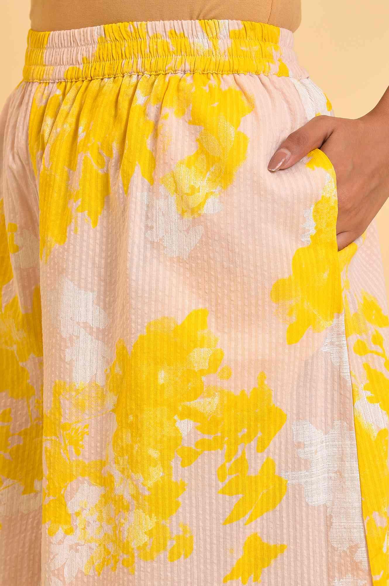 Pink Floral Printed Top & Flared Pants Co-Ord Set - Image 7