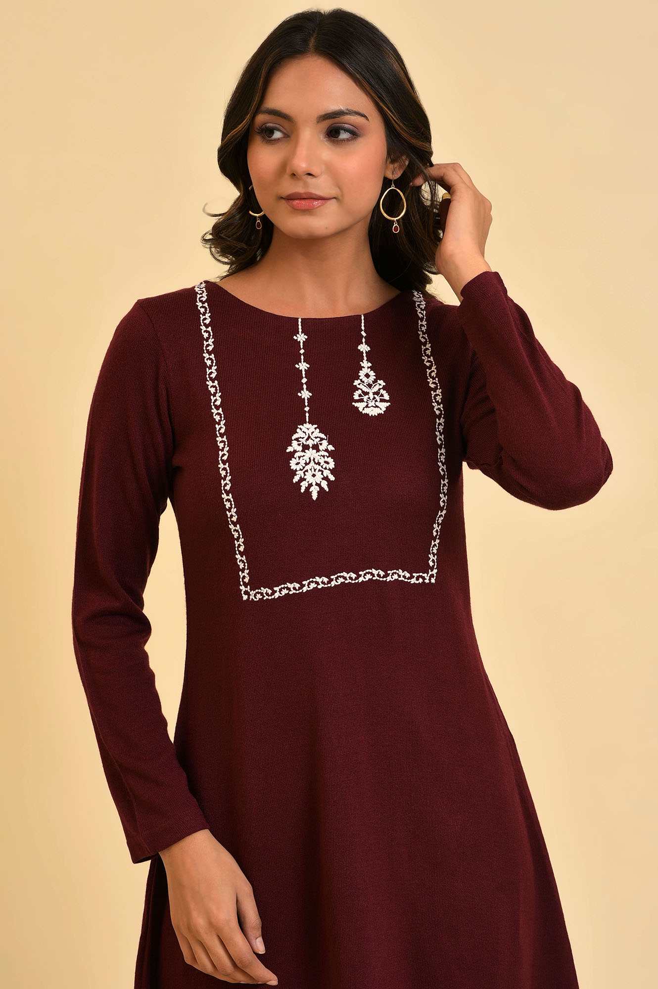 Red Embroidered Winter kurta - Image 5