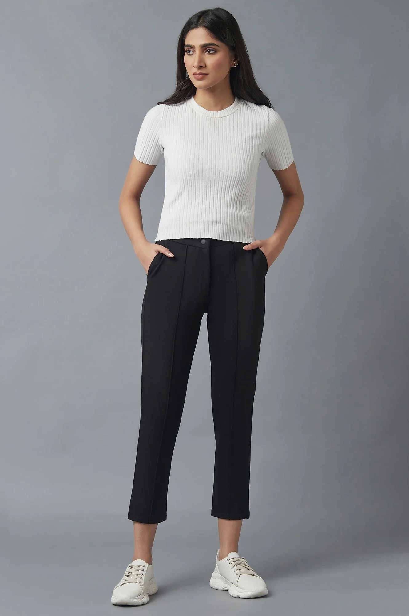 Black Solid Straight Fit Trousers With Pintuck Detail - Image 5