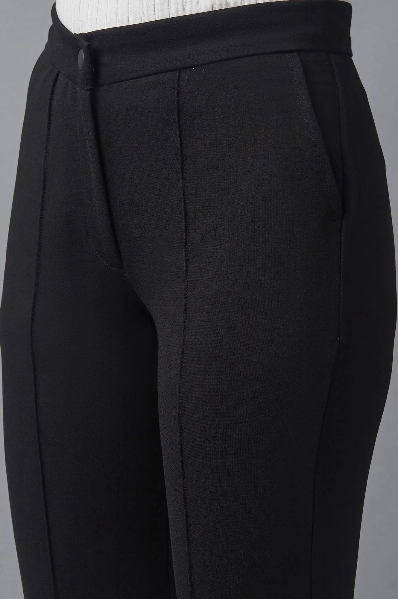 Black Solid Straight Fit Trousers With Pintuck Detail - Image 6