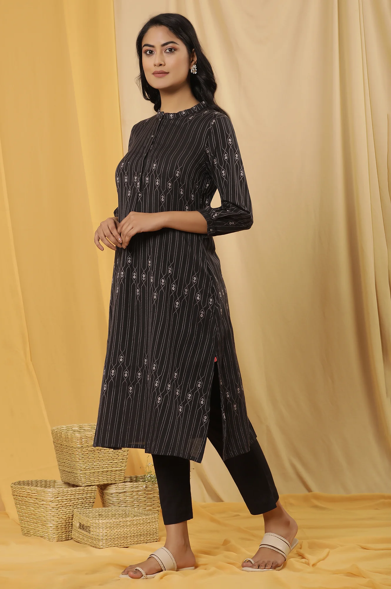 Black Printed Kurta And Trousers Set - Image 3