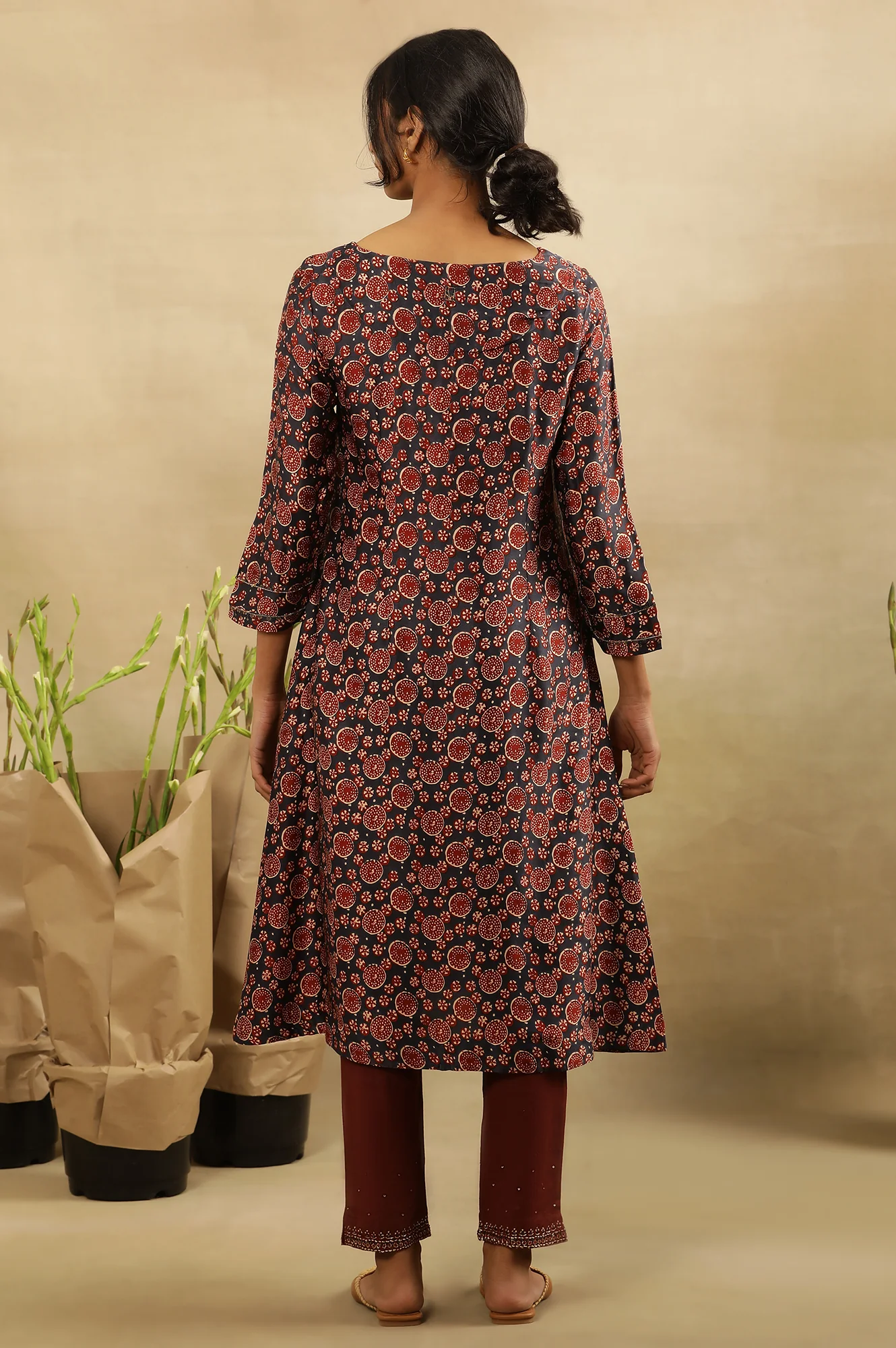Blue & Red Printed Kurta In Lustrous Satin - Image 4