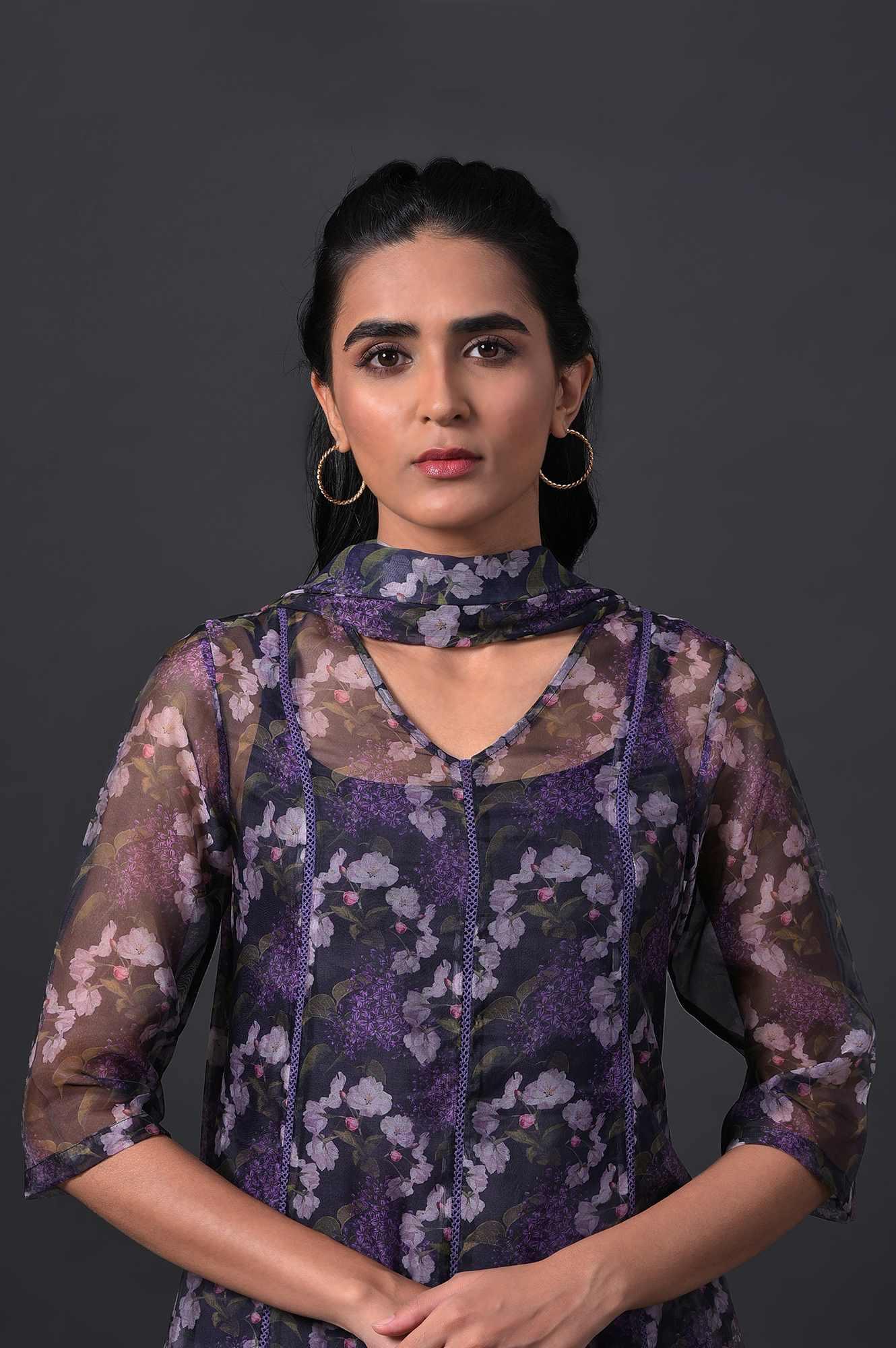 Purple Floral Printed kurta With Solid Slip, Slim Pants And Dupatta - Image 5