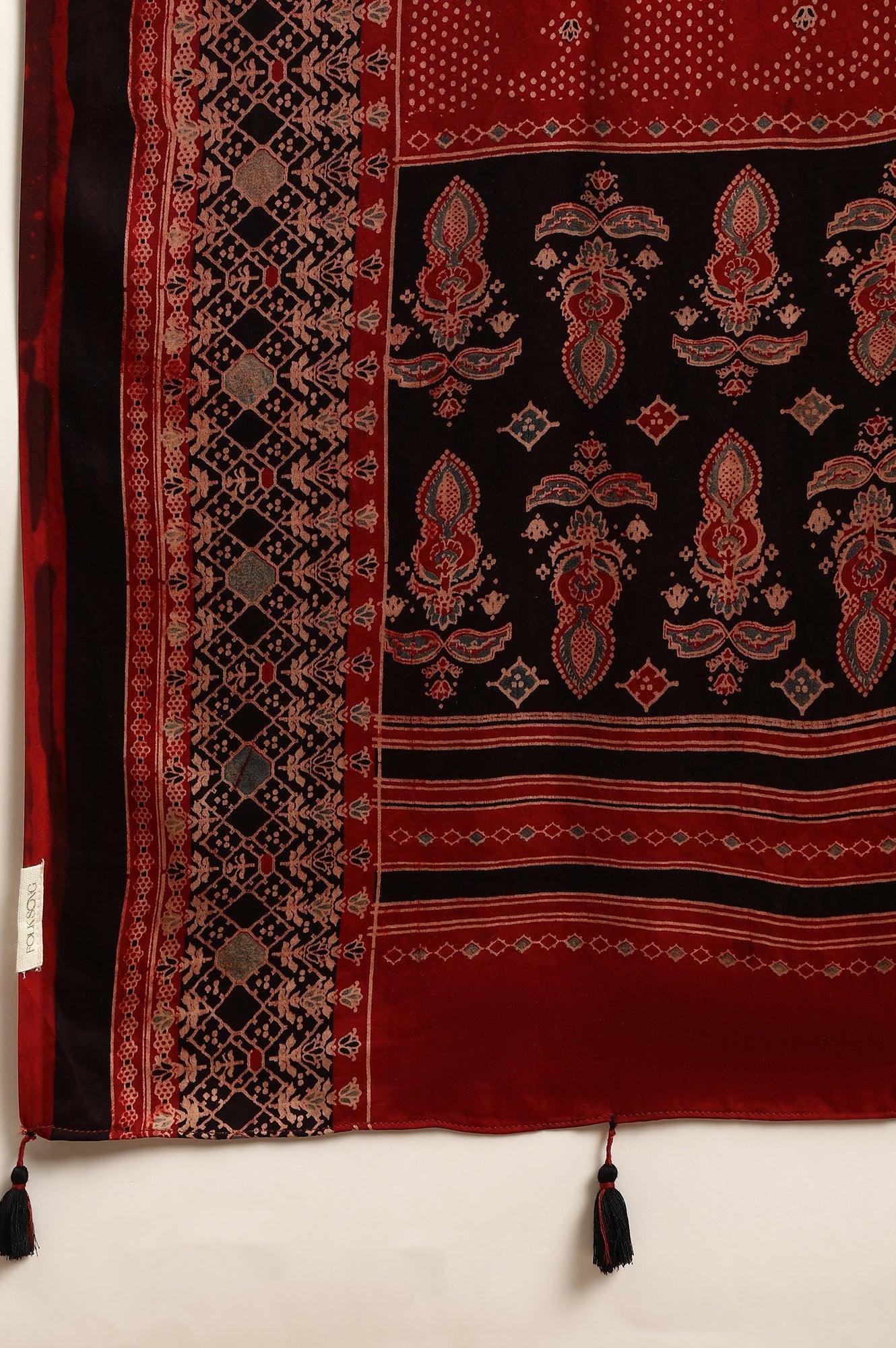 Red Ajrakh Printed Drape - Image 3
