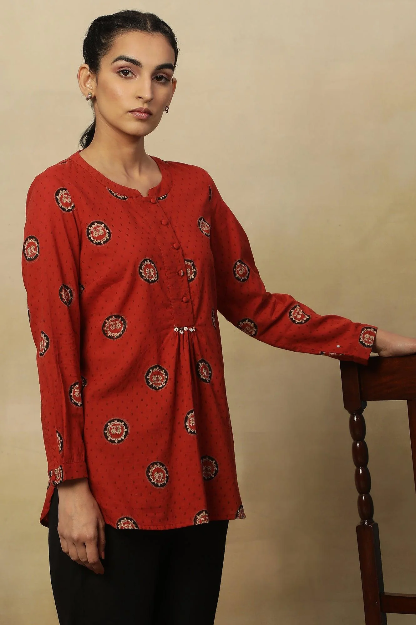 Red Block Print Top In Cotton Voile. - Image 4