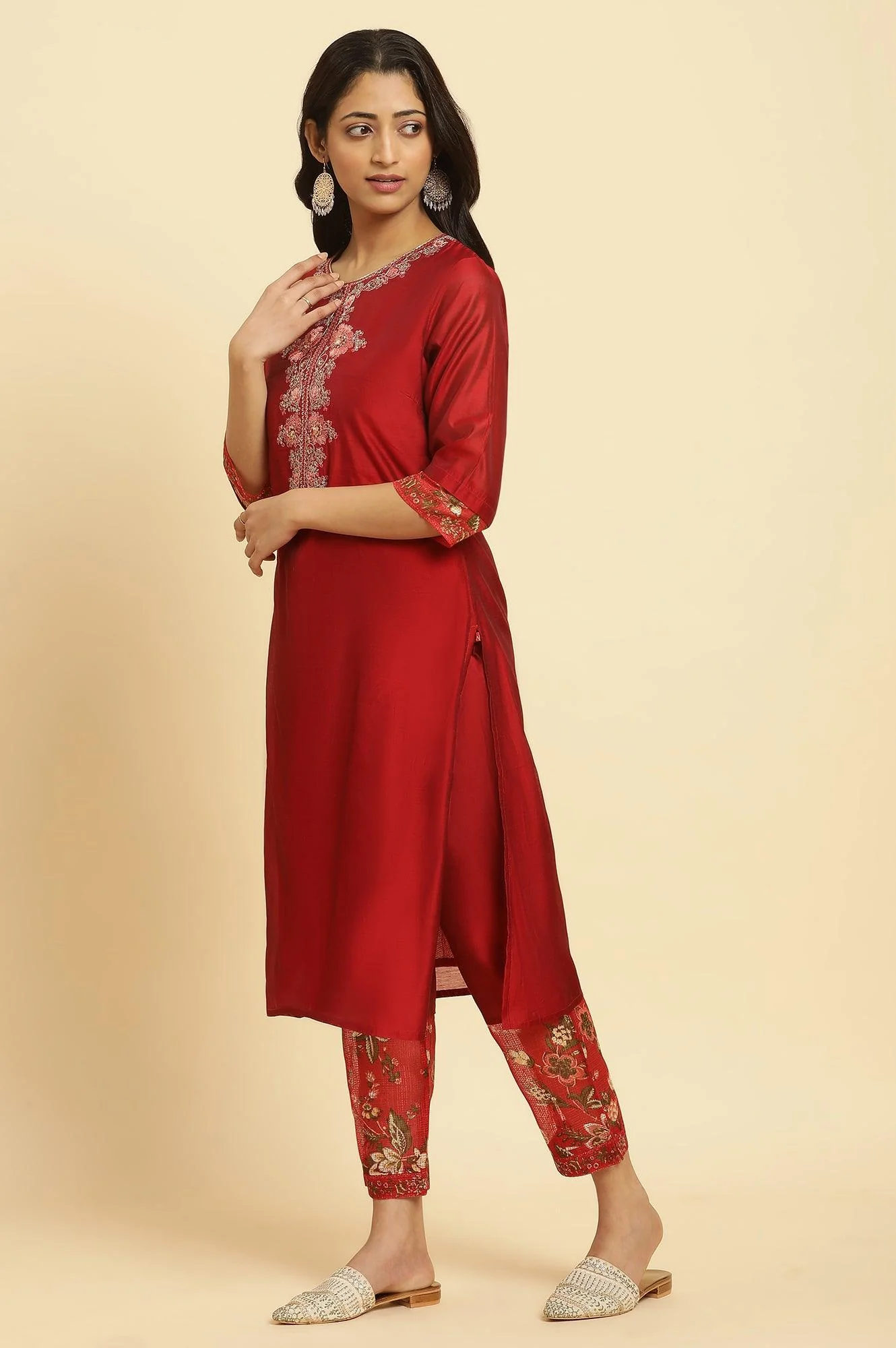 Red Dori Embroidered Chanderi Straight Kurta, Pants and Dupatta Festive Set - Image 4