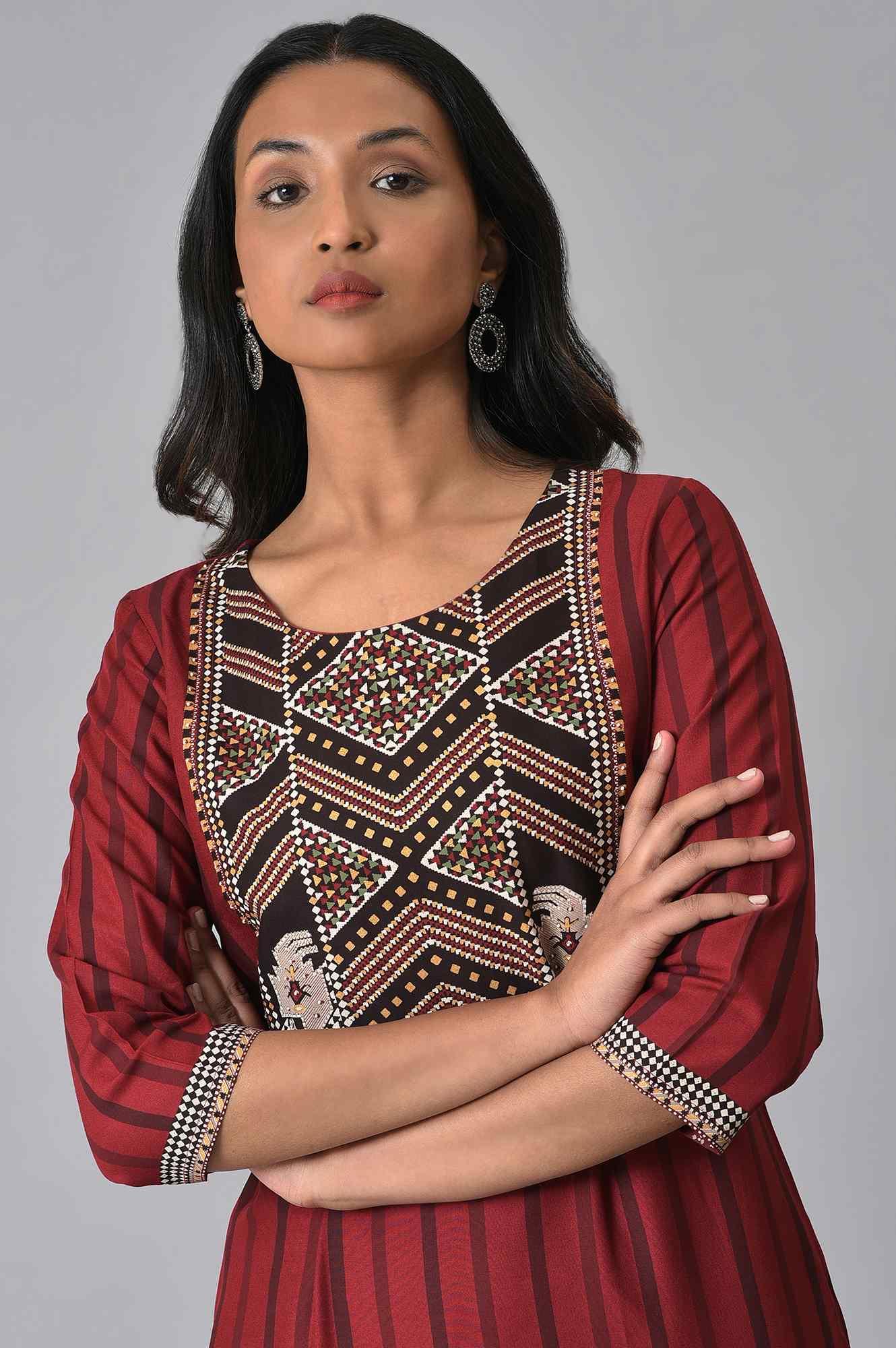 Red Stripe Sraight kurta Set - Image 5