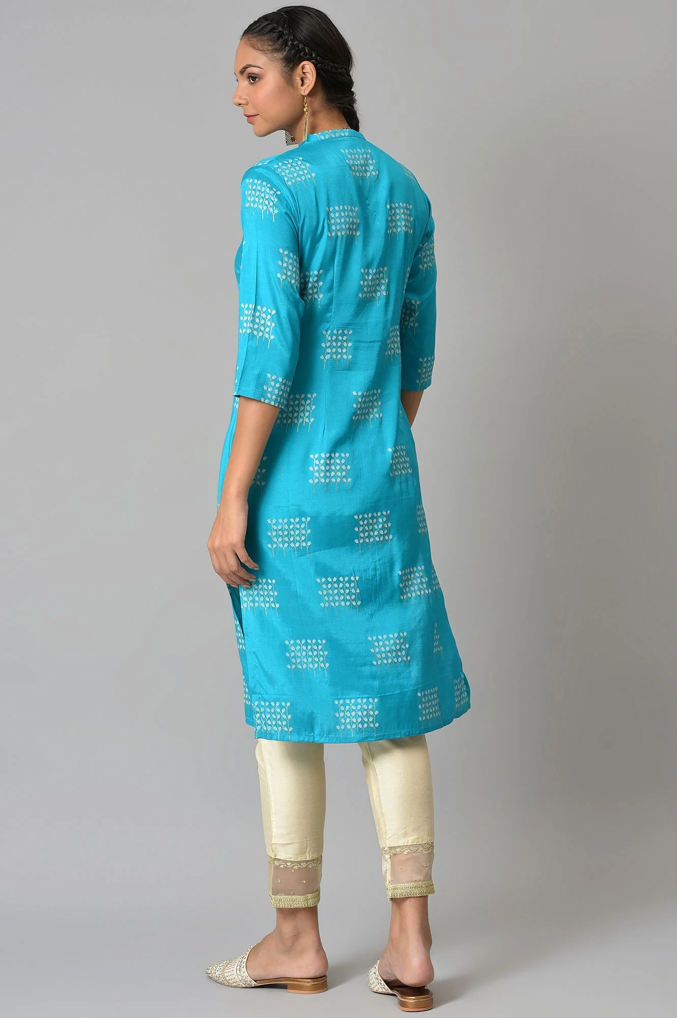 Turquoise Blue Geometric Printed Shantung Straight Kurta - Image 7
