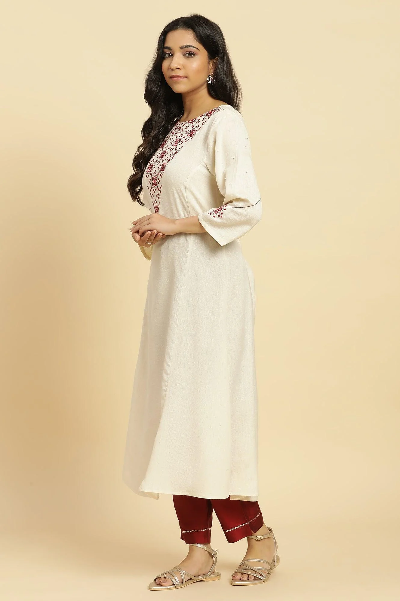 White Flared Kurta With Mirror Work And Embroidery - Image 3