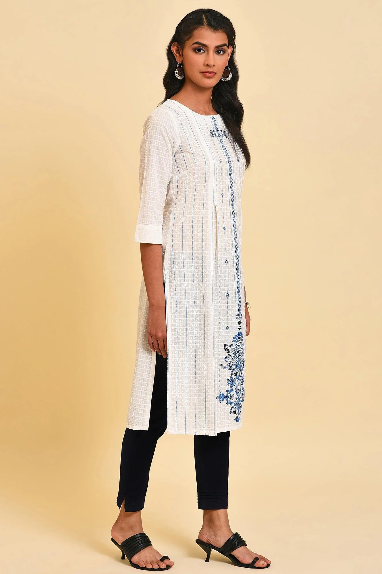 White Placement Print Dobby kurta - Image 4