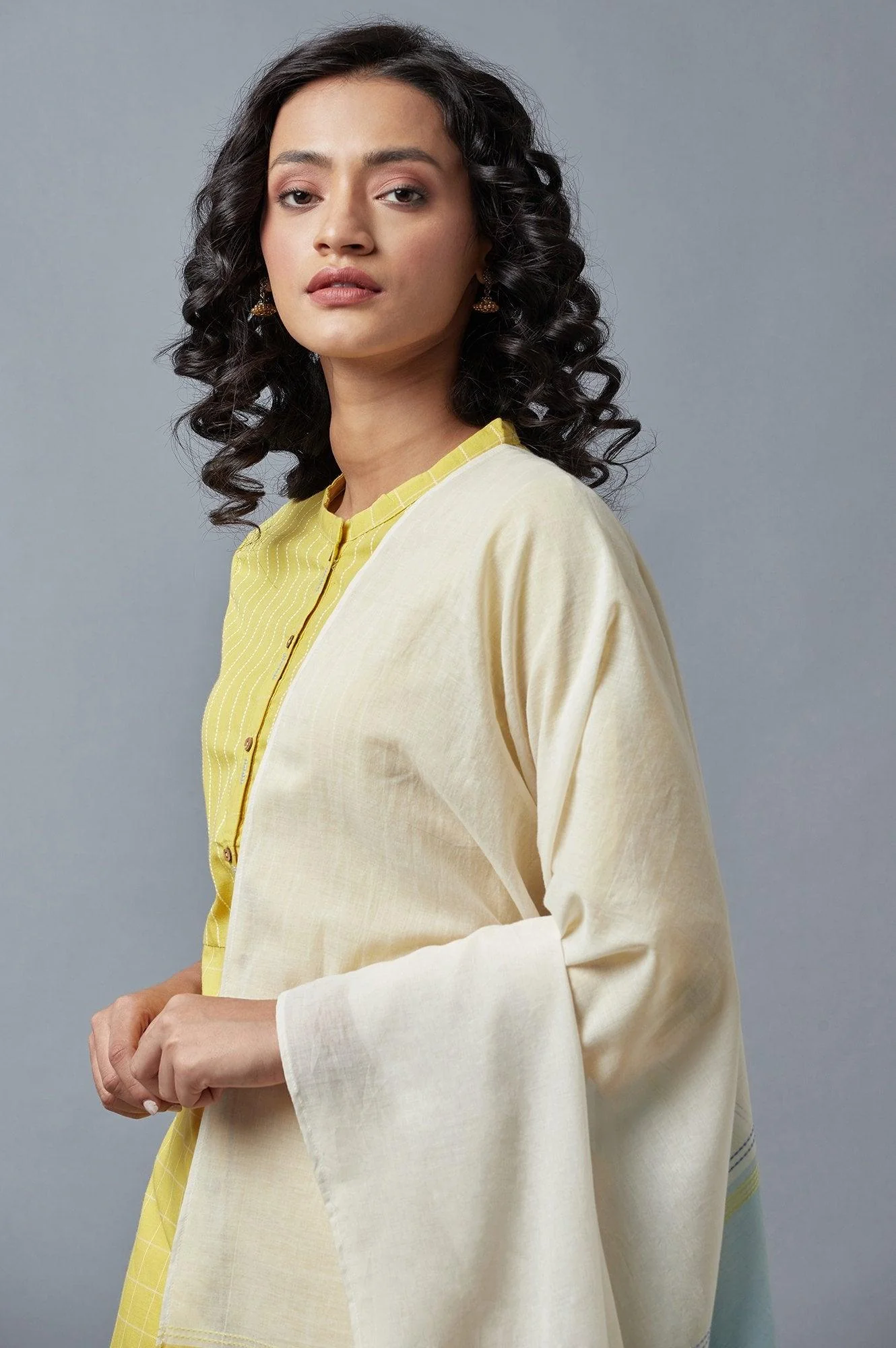 Yellow Dobby Straight kurta With Ecru Slim Pants And Dupatta - Image 5