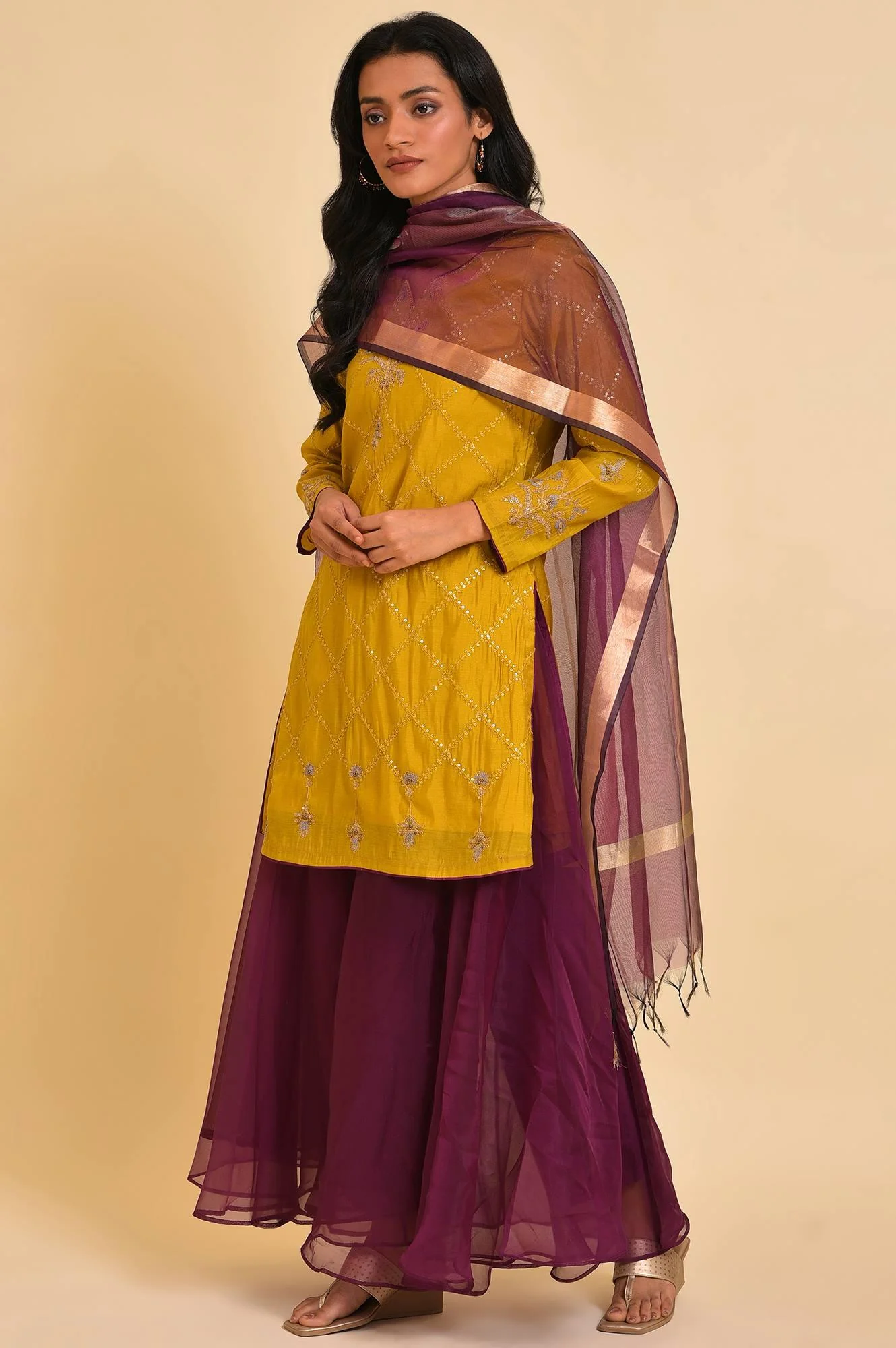 Yellow Embellished Short kurta, Culottes And Dupatta Set - Image 4