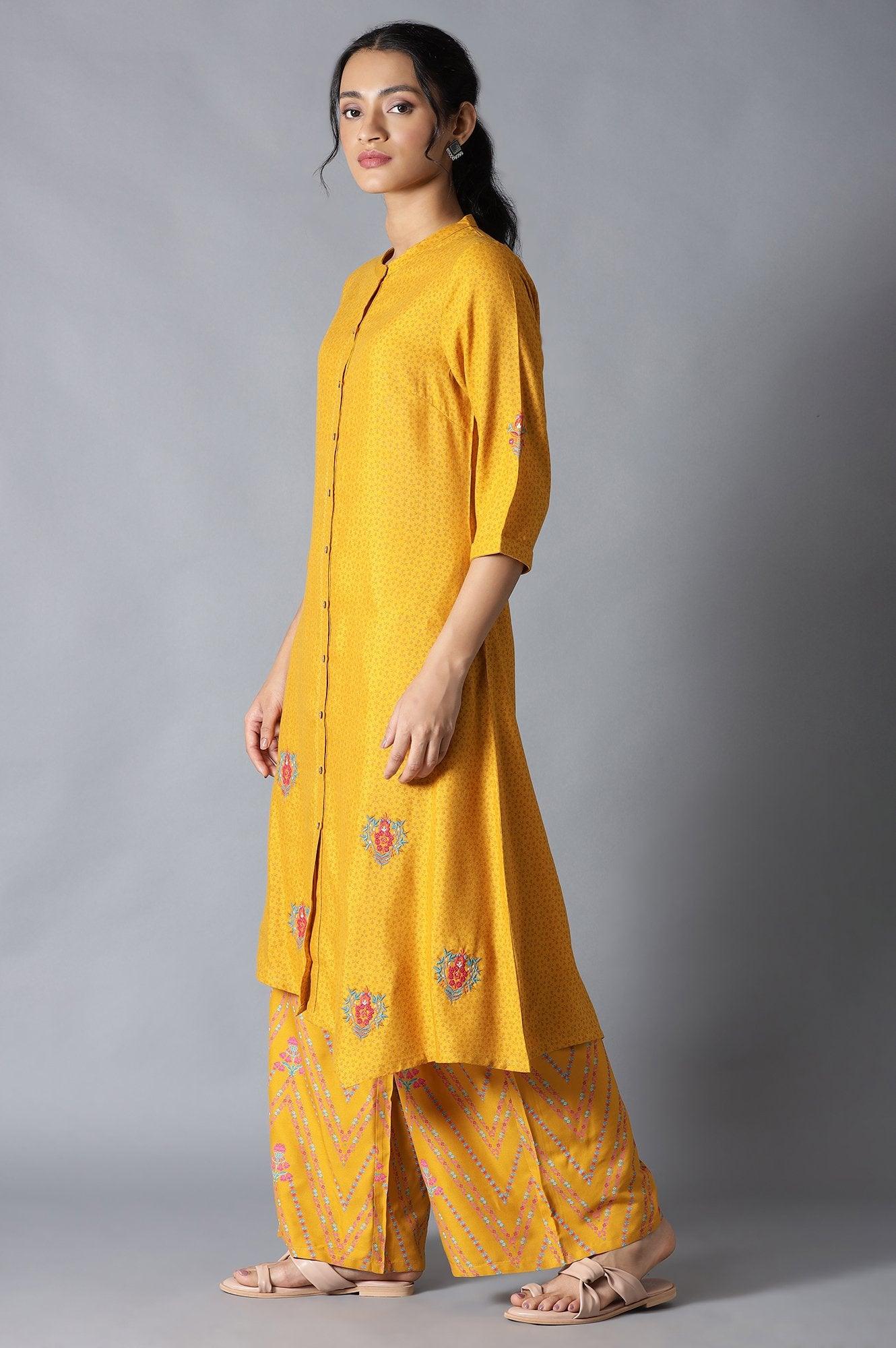 Yellow Embroidered kurta And Parallel Pants Set - Image 3