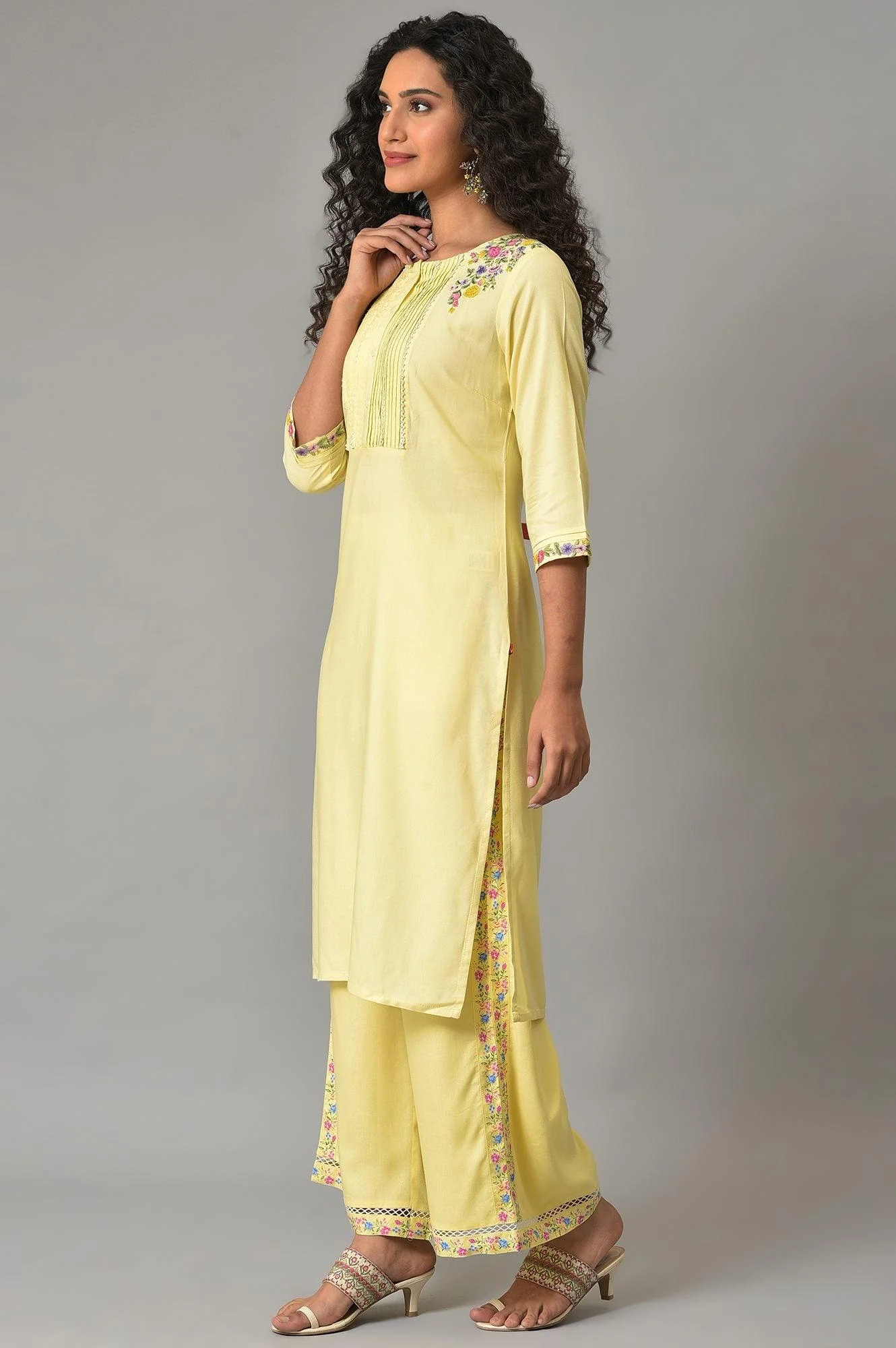 Yellow Embroidered Summer kurta With Pleats On Yoke - Image 3