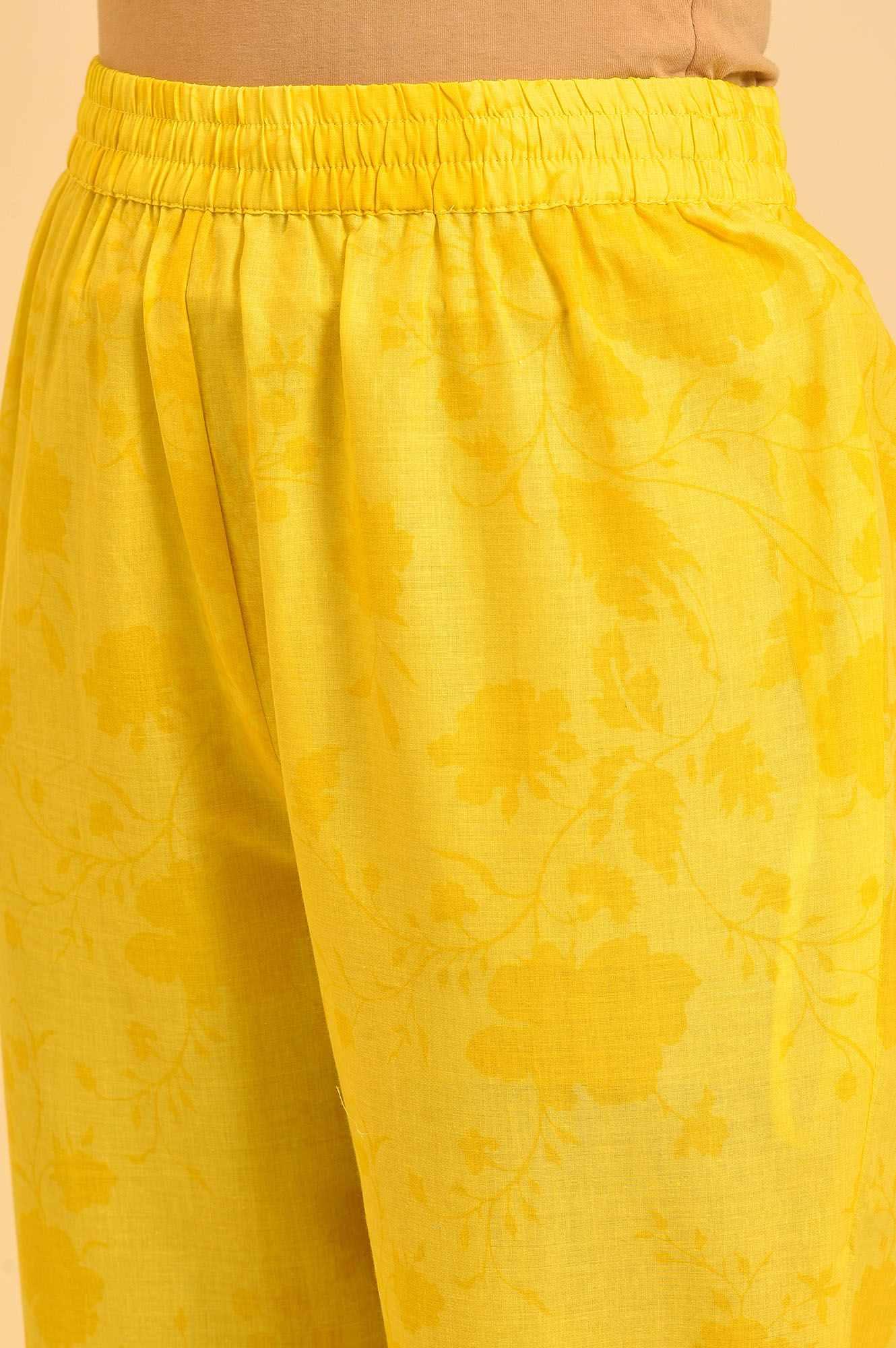 Yellow Floral Print kurta & Straight Pants Co-Ord Set - Image 7