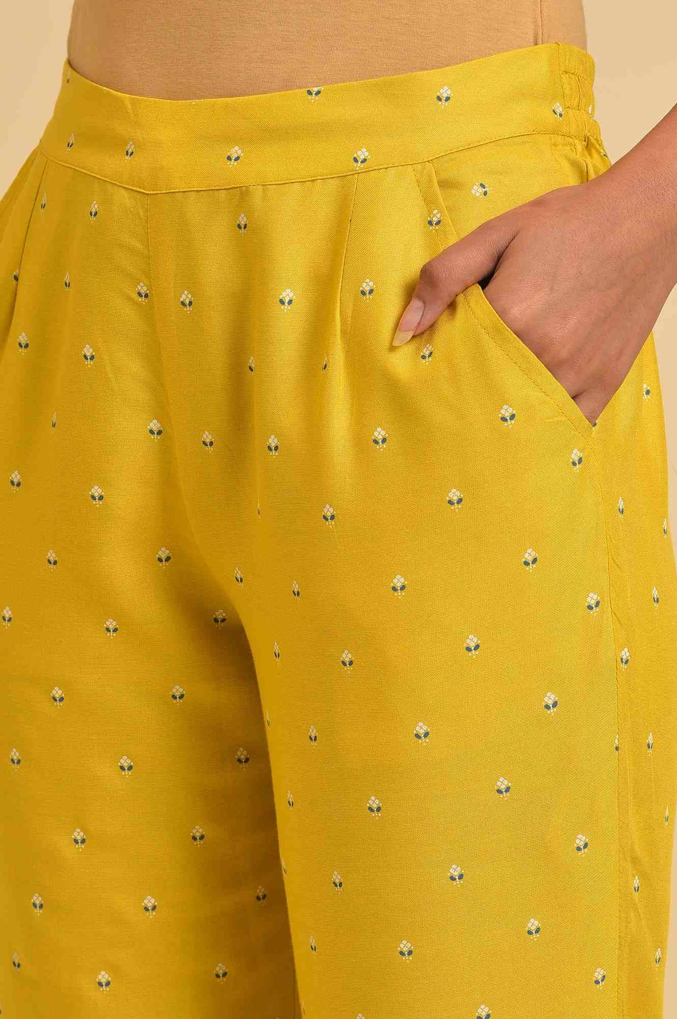 Yellow Glitter Printed Festive kurta, Pants & Dupatta Set - Image 7