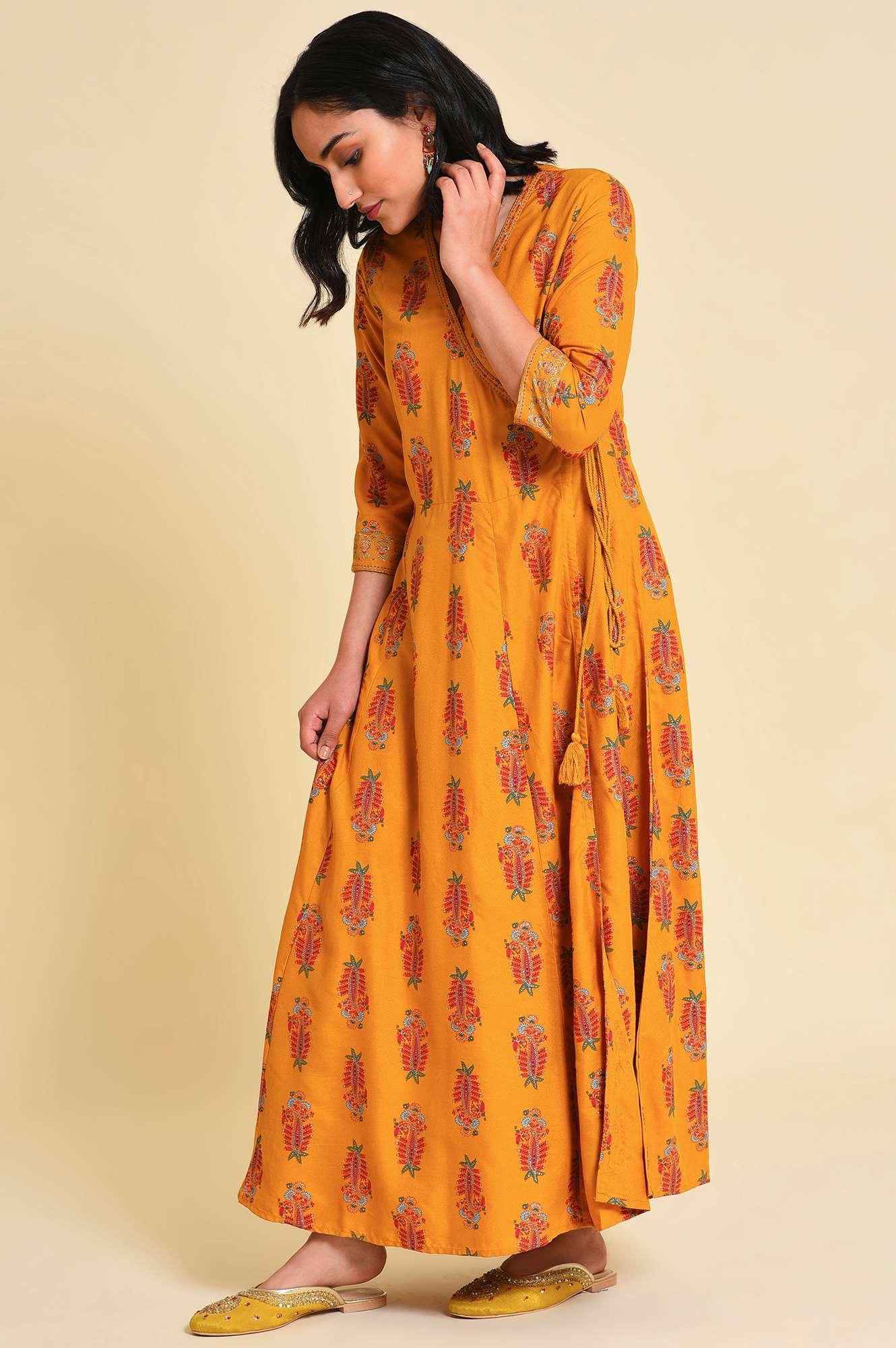 Yellow Multicolor Printed Angrakha kurta Set - Image 3
